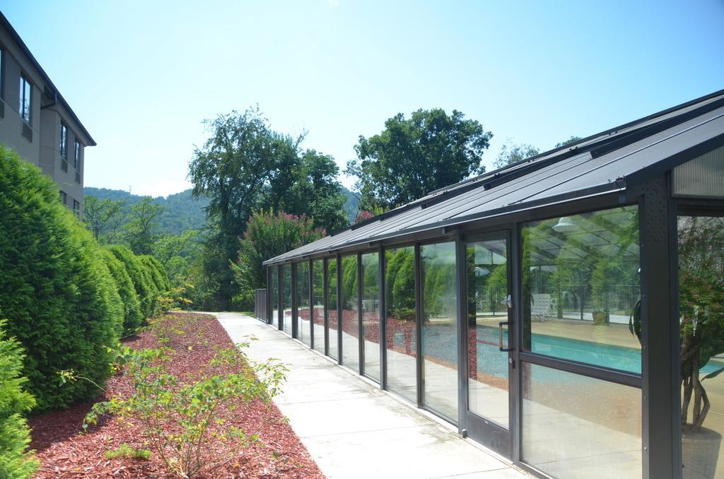 Smoky Mountain Inn & Suites Cherokee Exterior foto